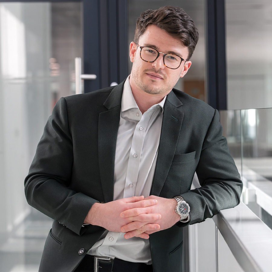 AI in Creative, Digital and Business Contracts